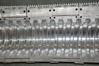 HDPE/ポリ塩化ビニールは/PEの単一の壁機械類を作る管の放出ライン カーボン管を波形を付けました