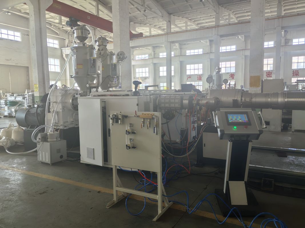 排水および下水用省エネ高生産性自動DWCパイプ押出ライン