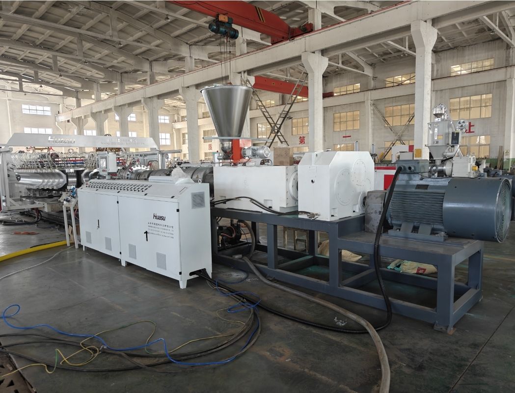 持続可能な製造のための波形PVCパイプ生産ライン設備