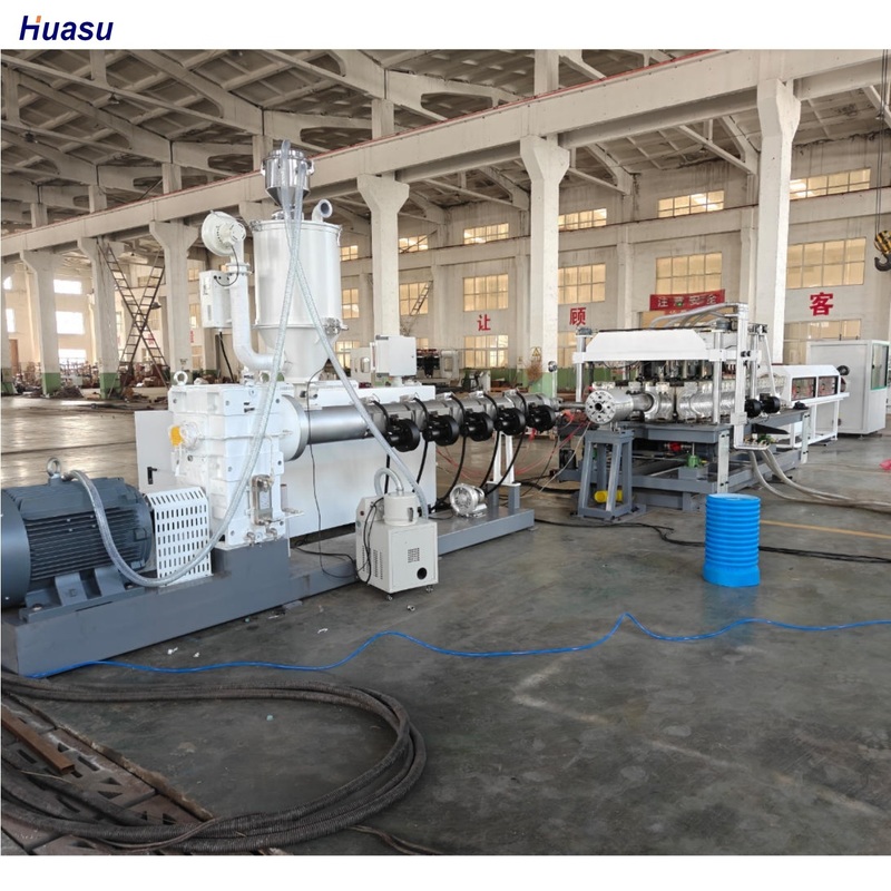 SiemensインバータとOmronリレーを搭載した、75～250mmコルゲートパイプ製造用自動DWCパイプ押出ライン