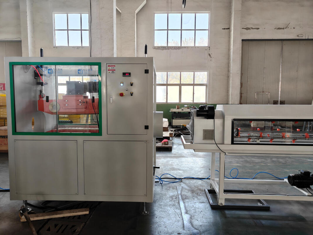 縦または水平のコーラゲーターとカスタマイズ可能な色合いの自動化ダブルウォール波紋管生産ライン