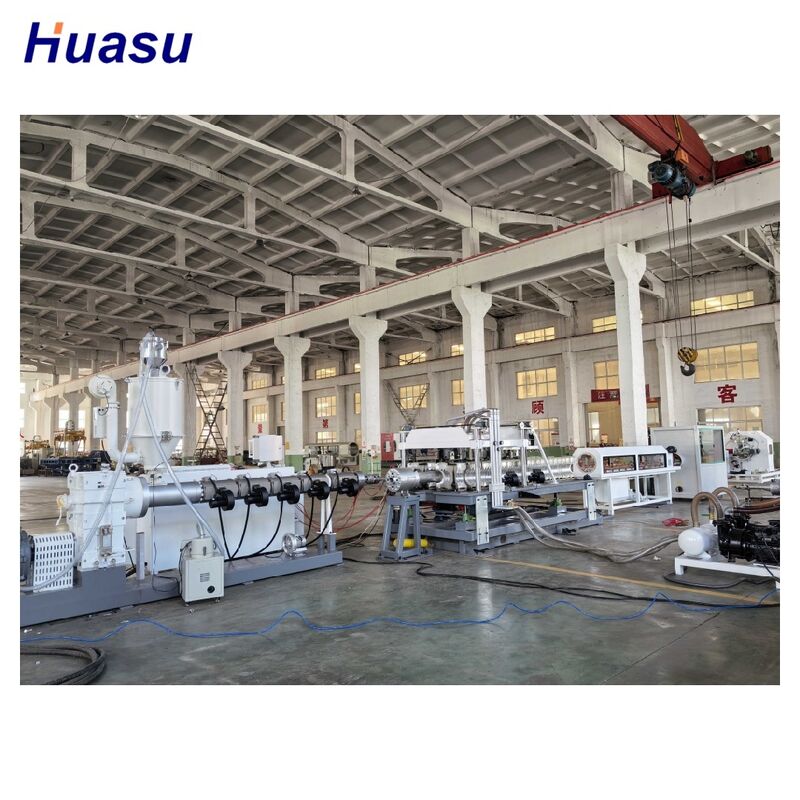 32mm～1600mmパイプ径範囲 PLC制御タッチスクリーンインターフェースおよび窒化処理スクリュー付きケーブル保護パイプ押出ライン