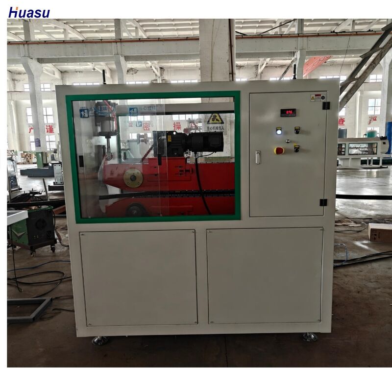 水冷却システム 38CrMoAlA樽材料のPEプラスチック加工のための単壁波紋パイプエクストルーションライン