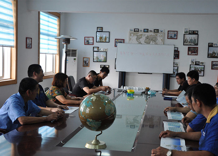 下水の排水の倍の壁は分野の通りのための管の放出ラインを波形を付けた