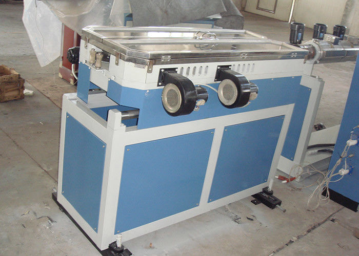 プラスチックUPVCポリ塩化ビニールCPVCの管のHDPE PPRのPE PPは電気水路の管のホースの管の放出の生産ラインに水をまく